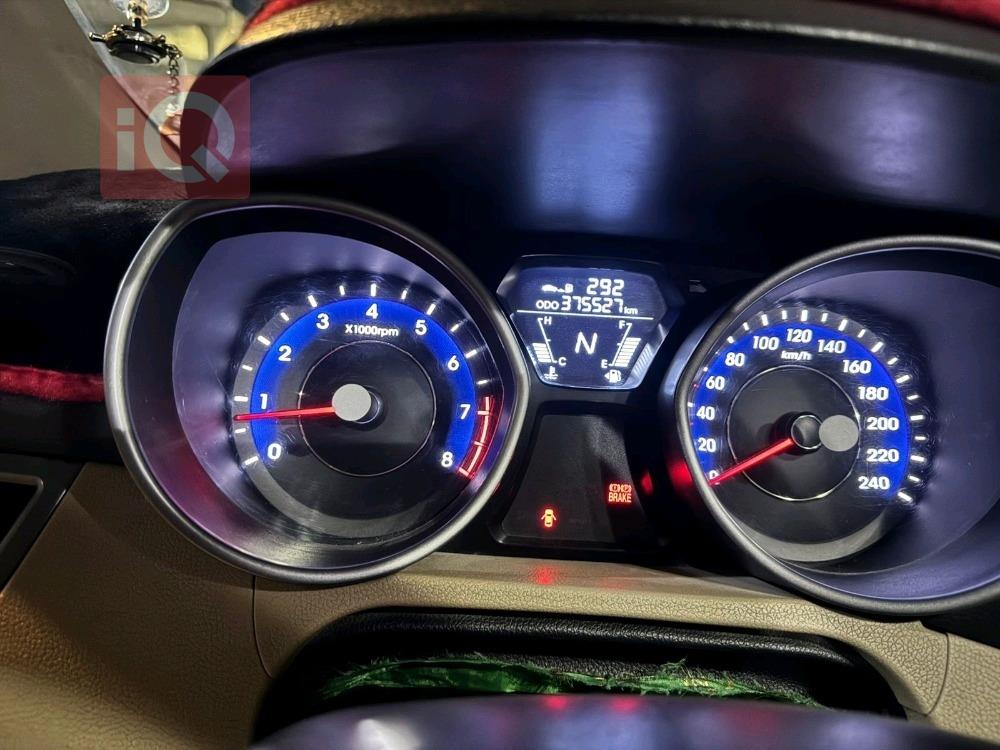 هيونداي النترا